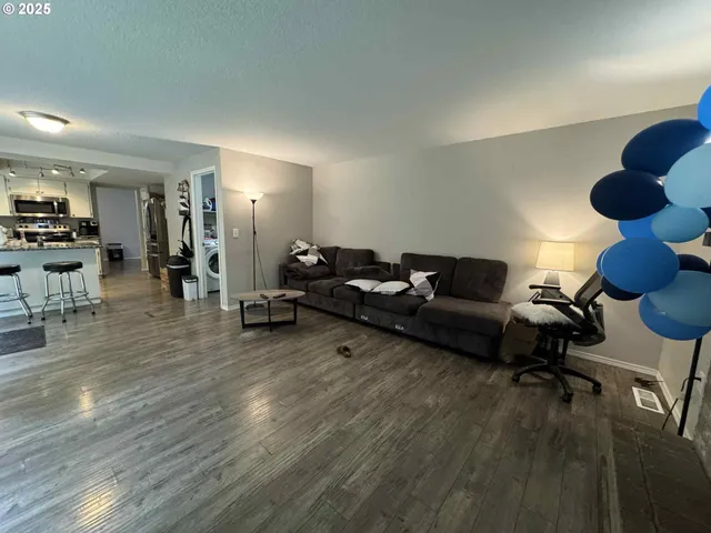 $520,000 | 6307 Northeast Wilding Road, Vancouver, WA 98686