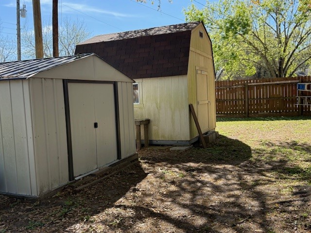 451 Pennington Street Lovelady, TX 75851 - Photo 26 of 28 a view of a back yard of a house