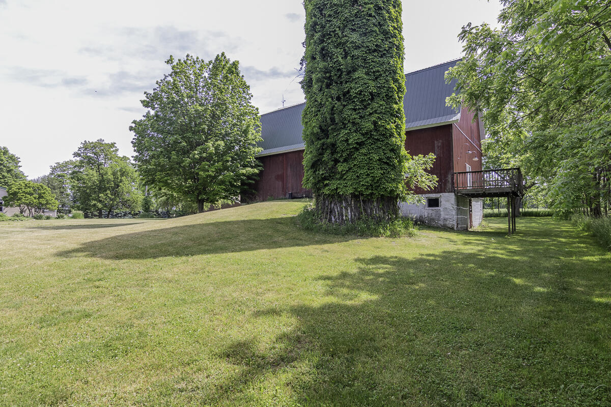 11481 Cressey Road Plainwell, MI 49080 - Photo 51 of 107 11481Cressey-19