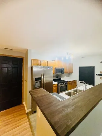 $1,600 | 7853 South Normal Avenue, Unit 1, Chicago, IL 60620