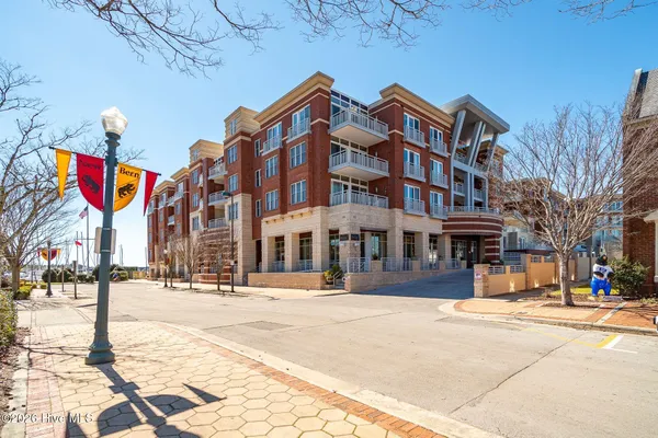 $360,000 | 306 Sky Sail Boulevard, Unit 306, New Bern, NC 28560