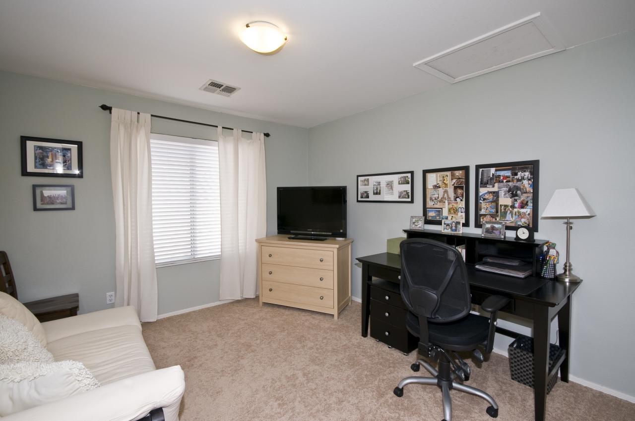 146 West El Freda Road Tempe, AZ 85284 - Photo 13 of 19 Bedroom 2