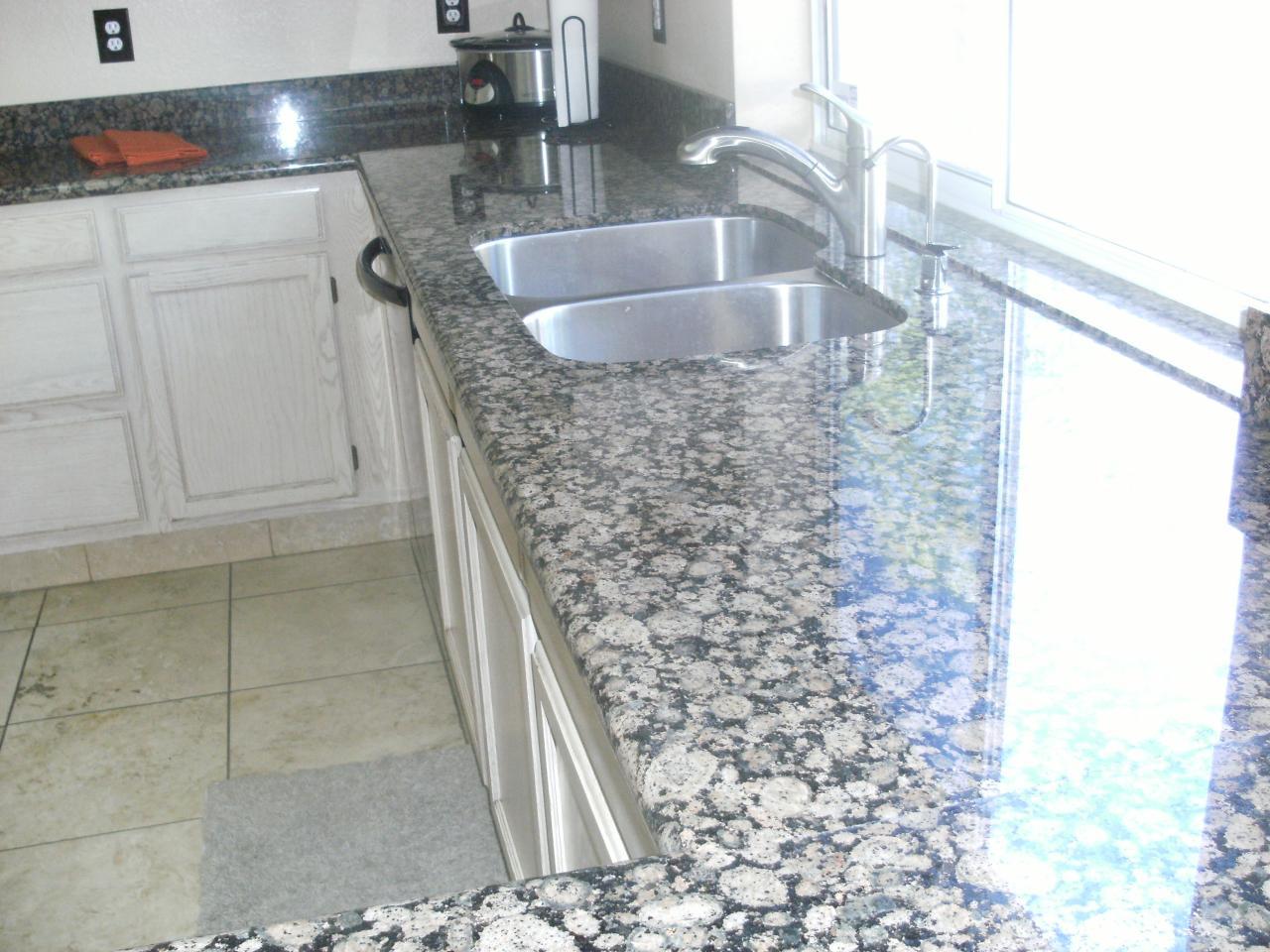 146 West El Freda Road Tempe, AZ 85284 - Photo 6 of 19 Granite