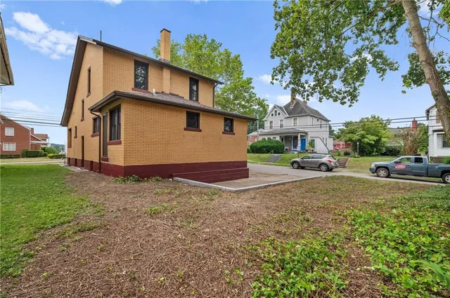 $194,999 | 514 Walnut Avenue, Clairton, PA 15025