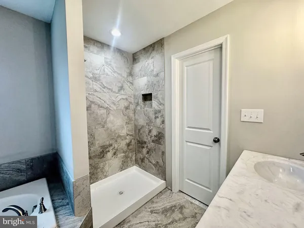 $399,900 | 215 Cochise Trail, Winchester, VA 22602