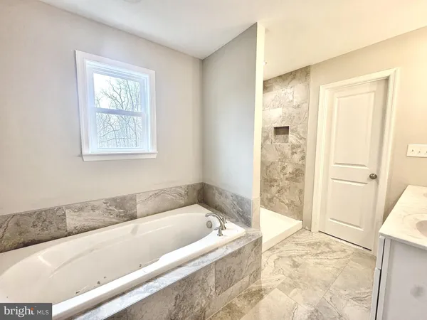 $399,900 | 215 Cochise Trail, Winchester, VA 22602