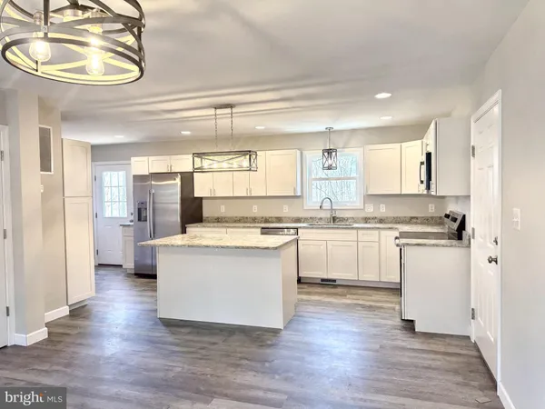 $399,900 | 215 Cochise Trail, Winchester, VA 22602