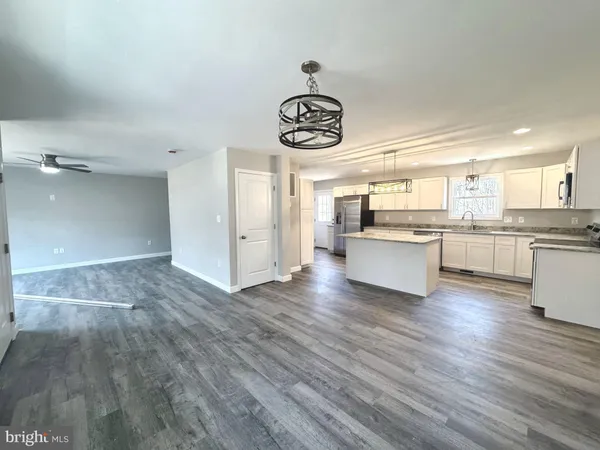 $399,900 | 215 Cochise Trail, Winchester, VA 22602