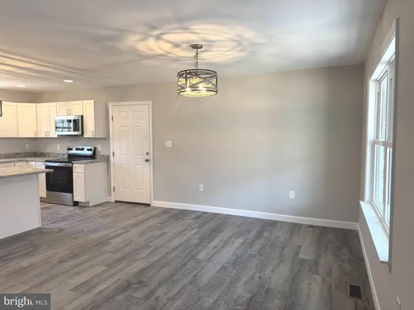 $399,900 | 215 Cochise Trail, Winchester, VA 22602
