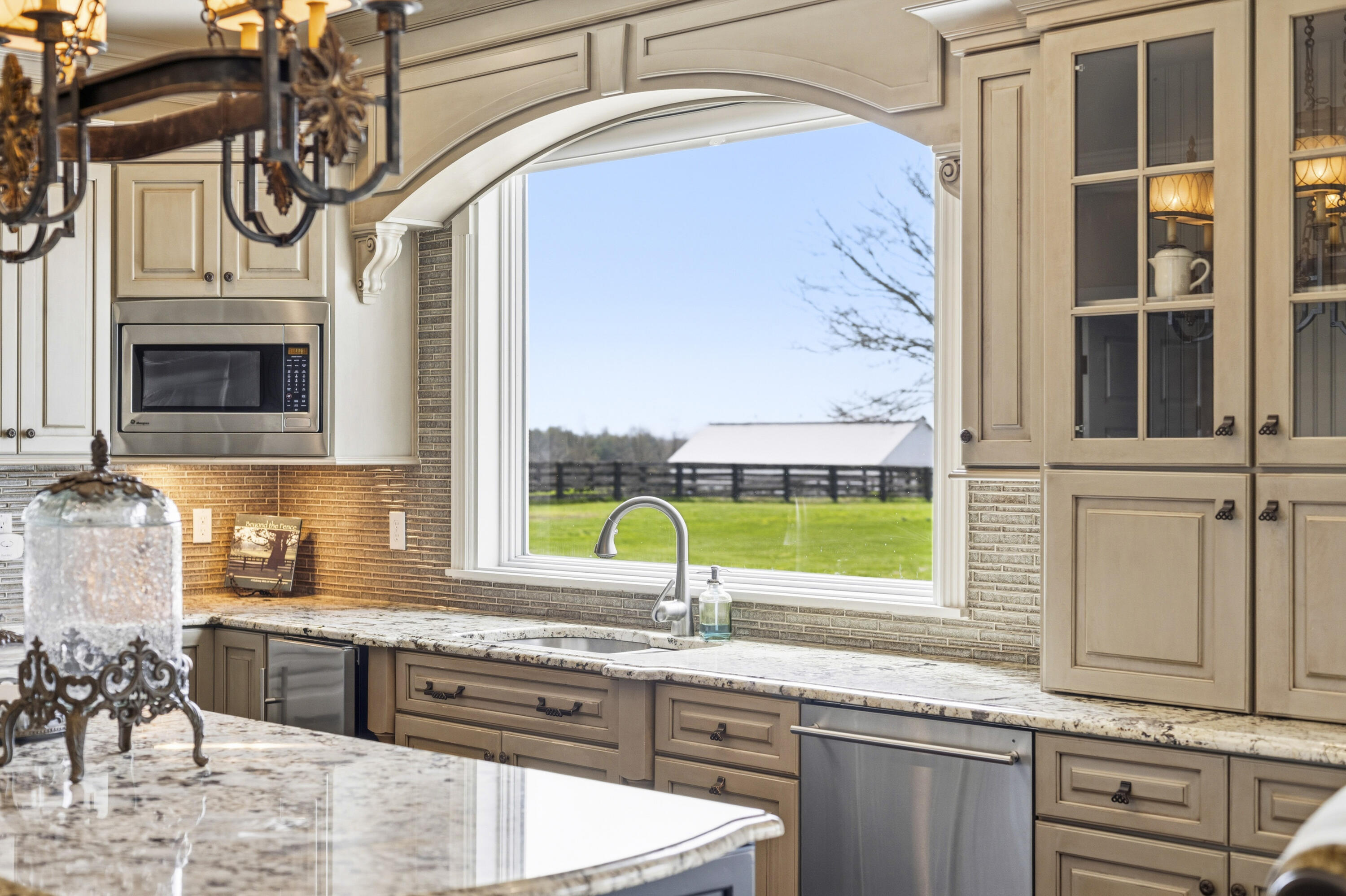 3600 Briar Hill Road Lexington, KY 40516 - Photo 21 of 102 20260330-3600-Briar-Hill-Rd-fh-00004