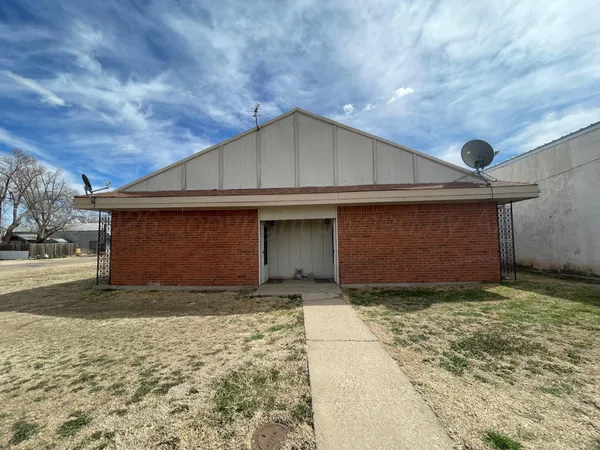 $145,000 | 110 Broadway Avenue, Groom, TX 79039