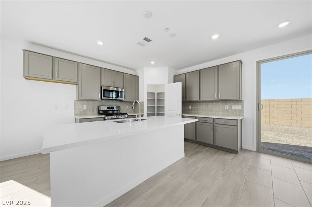 663 Semitone Lane Henderson, NV 89015 - Photo 11 of 52 663 Semitone - Ready Now!
