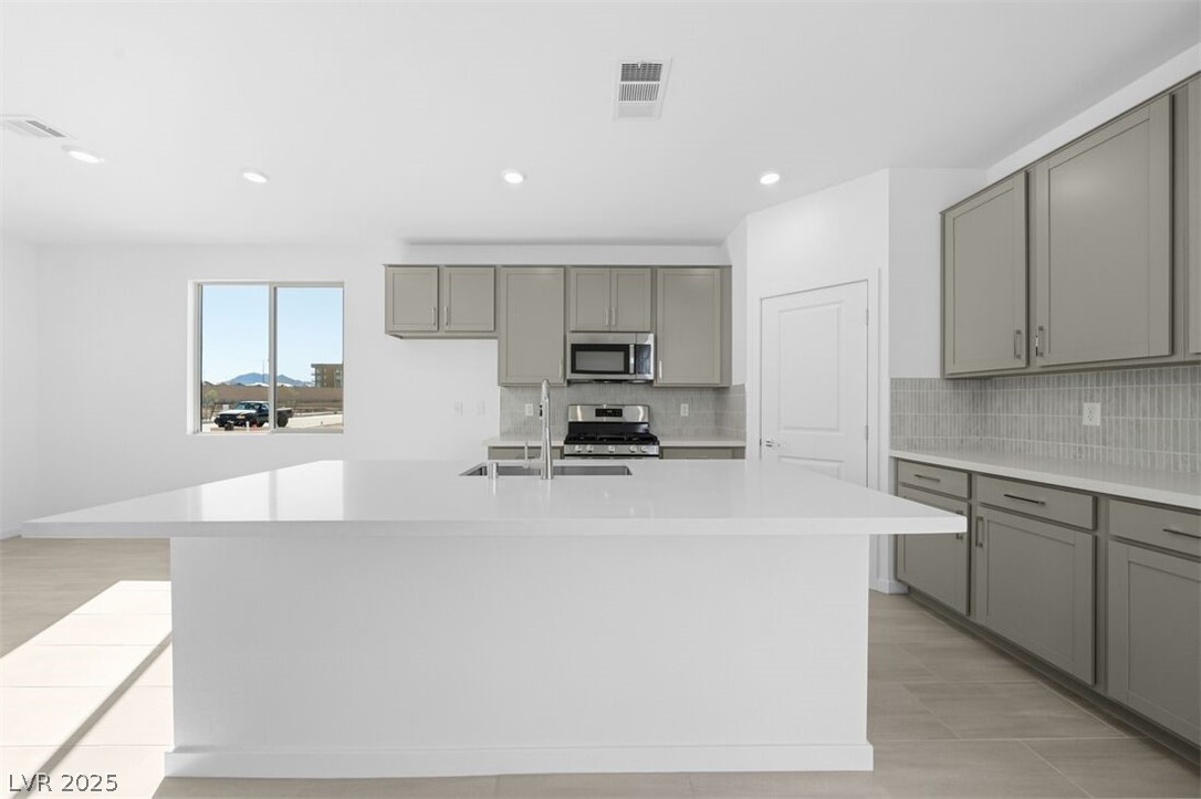 663 Semitone Lane Henderson, NV 89015 - Photo 9 of 52 663 Semitone - Ready Now!