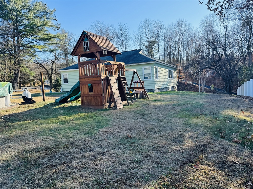31 Bolton Road Clinton, MA 01510 - Photo 9 of 40