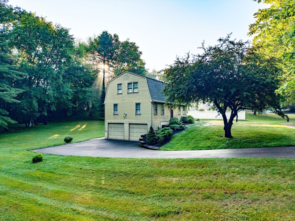 231 Edgewood Road West Springfield, MA 01089 - Photo 35 of 40