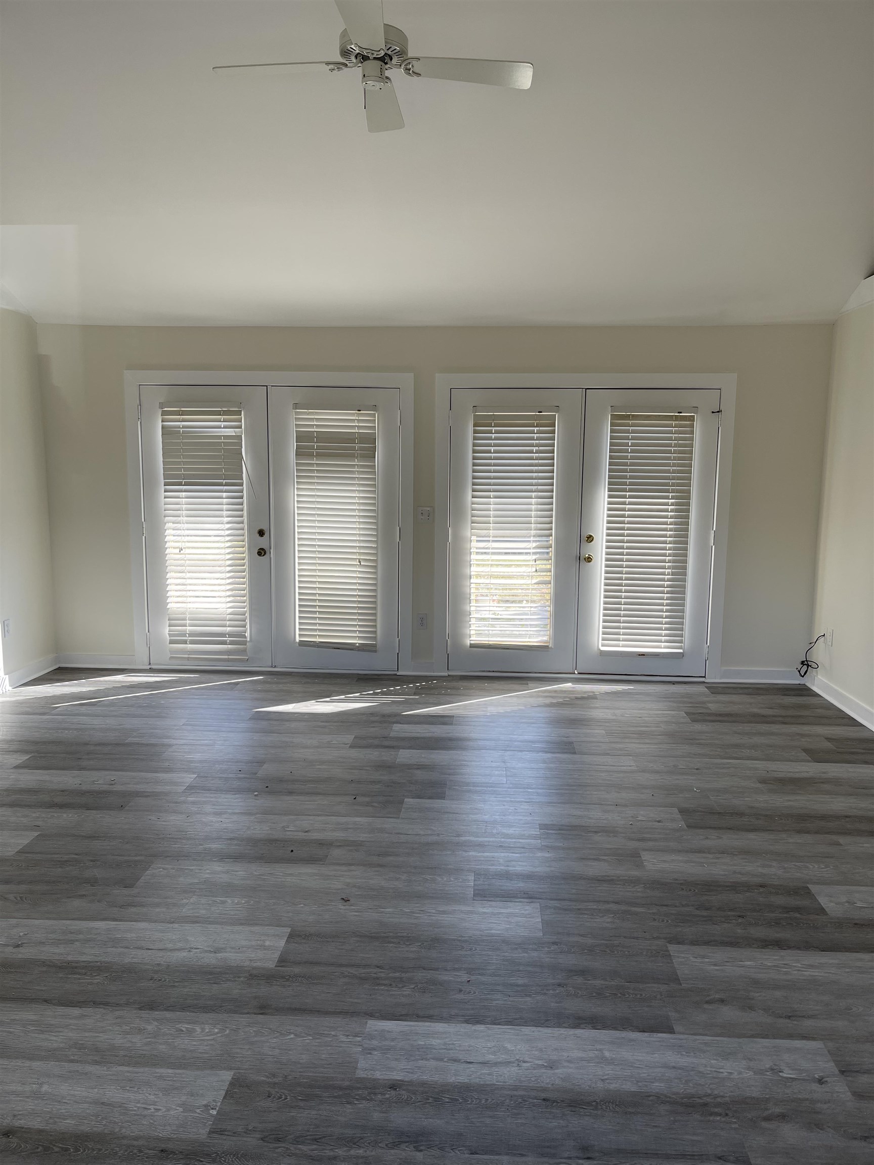 409 West Fort Morgan Road Gulf Shores, AL 36542 - Photo 2 of 10 Living Room