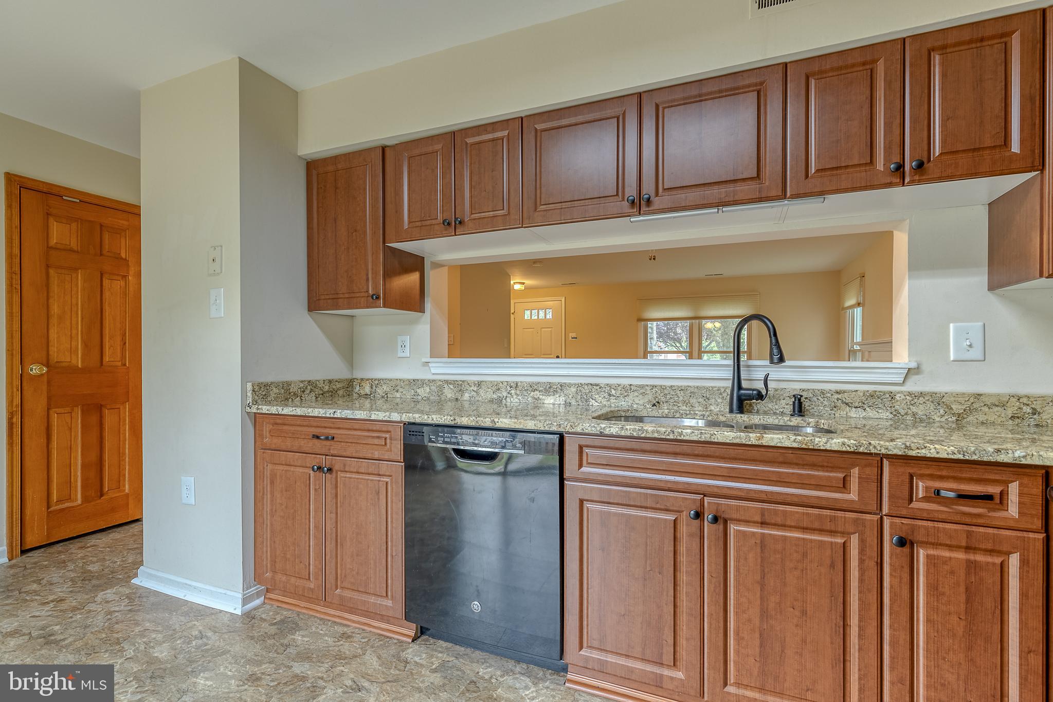 7365 Rokeby Drive Manassas, VA 20109 - Photo 10 of 24 Gallery Image 10
