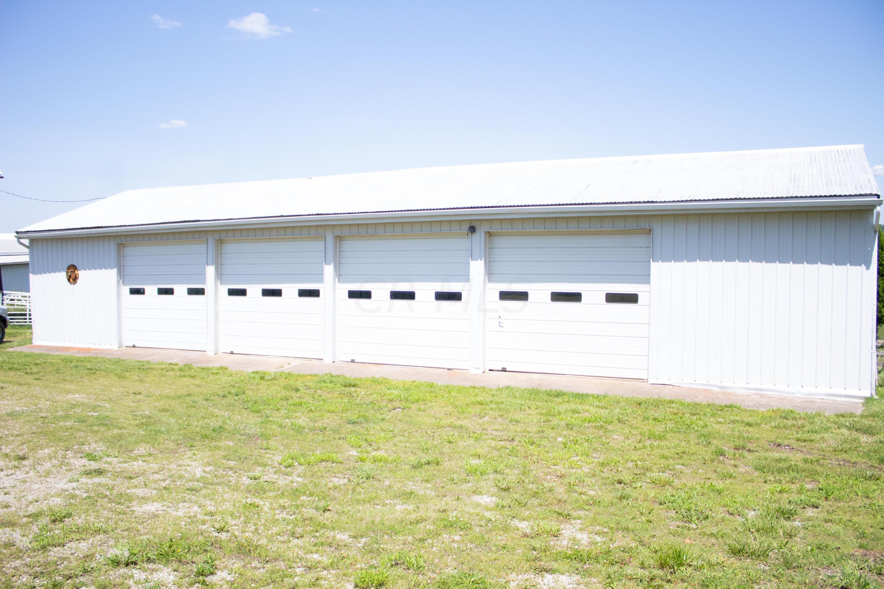 5159 Barr Road McConnelsville, OH 43756 - Photo 6 of 80 4+ car garage