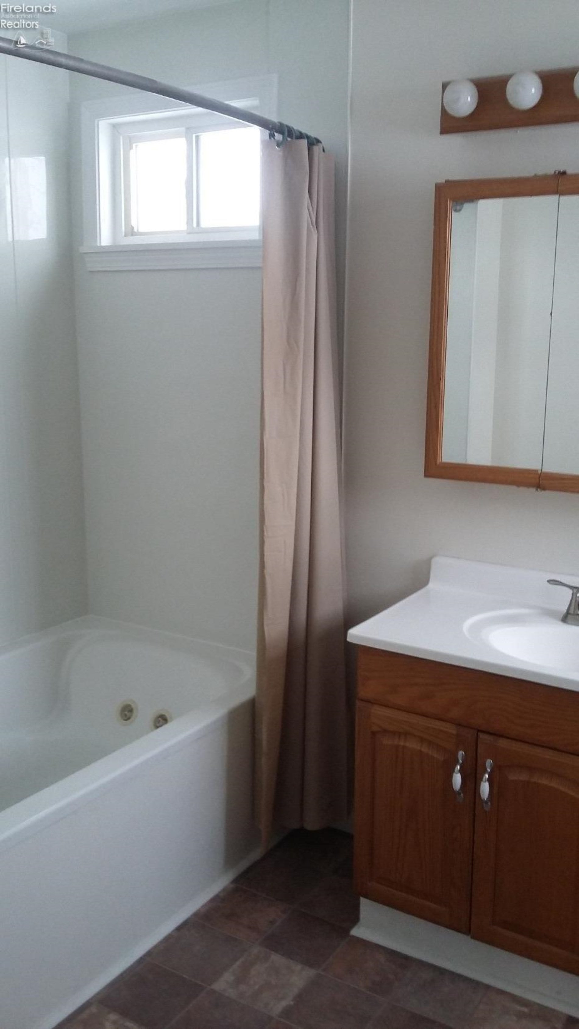 583 Seminary Road Norwalk, OH 44857 - Photo 7 of 10 Gallery Image 7