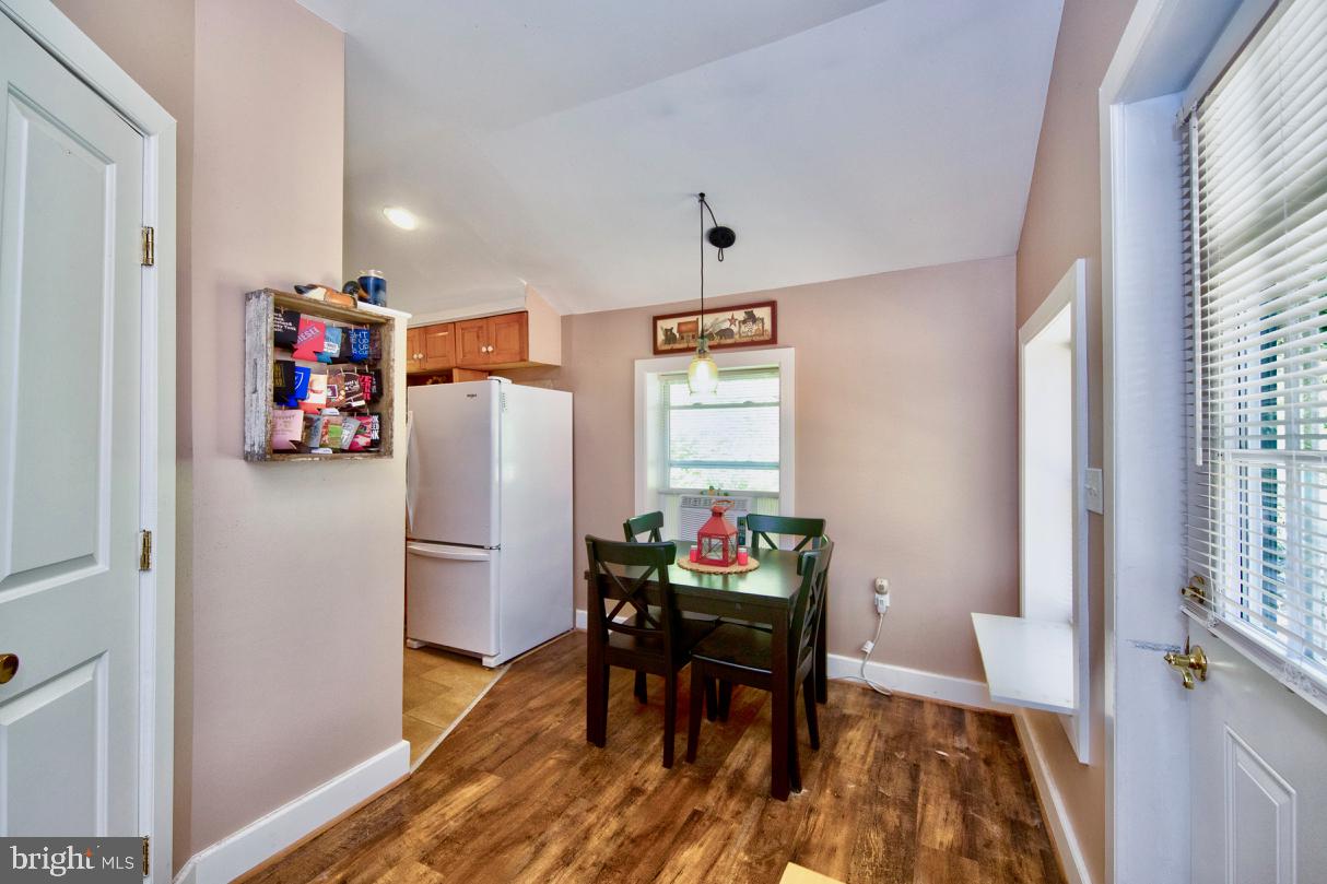 268 Hilltop Road Delta, PA 17314 - Photo 4 of 20 Gallery Image 4