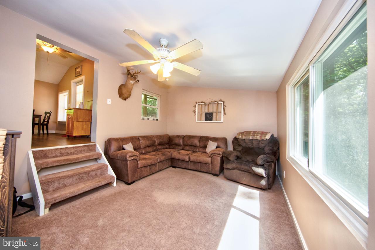 268 Hilltop Road Delta, PA 17314 - Photo 9 of 20 Gallery Image 9