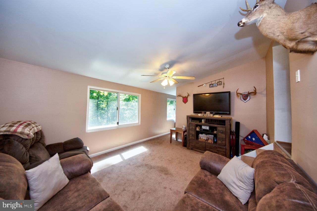 268 Hilltop Road Delta, PA 17314 - Photo 10 of 20 Gallery Image 10