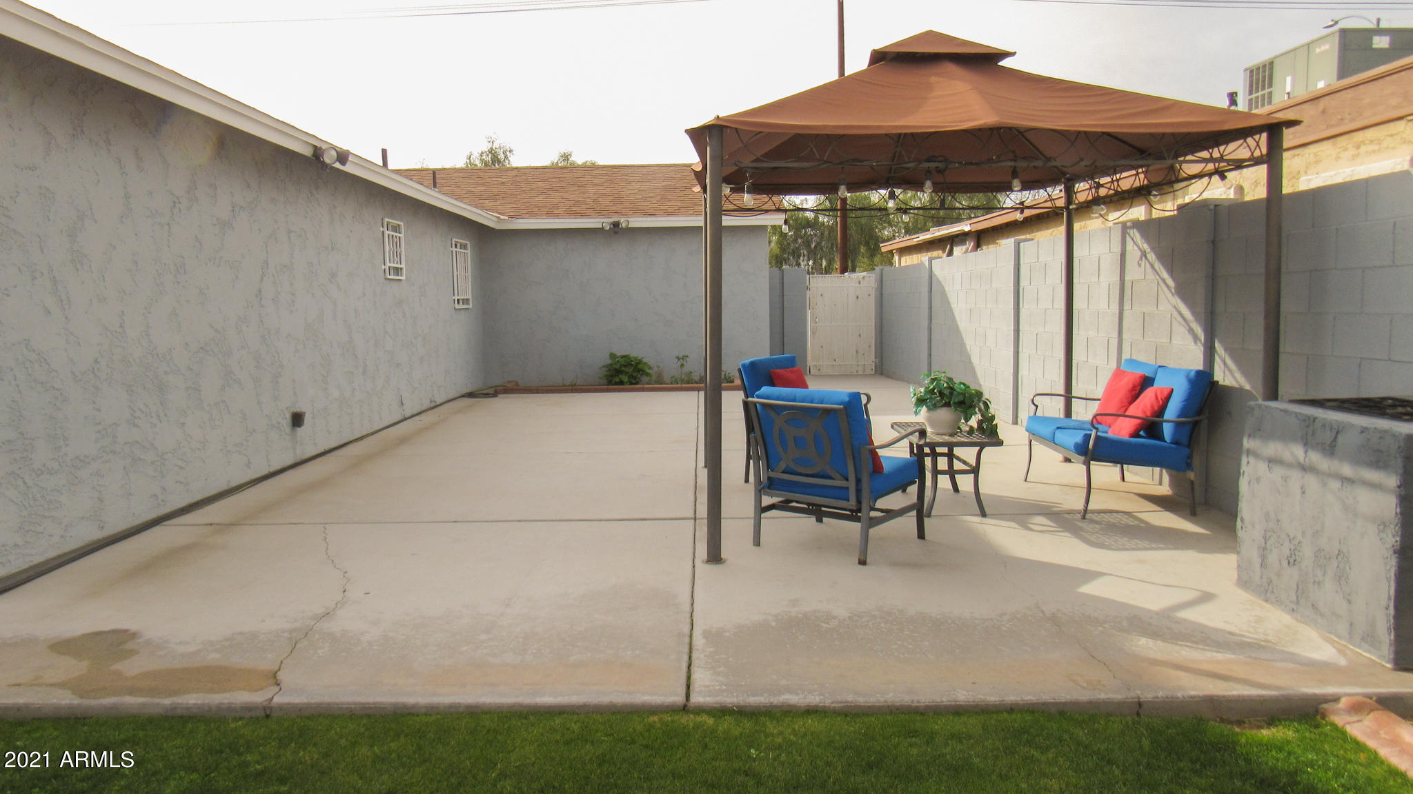 2448 East Roeser Road Phoenix, AZ 85040 - Photo 11 of 14 back west side