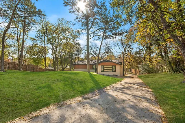 $715,000 | 2510 Gladiolus Lane, Dallas, TX 75233