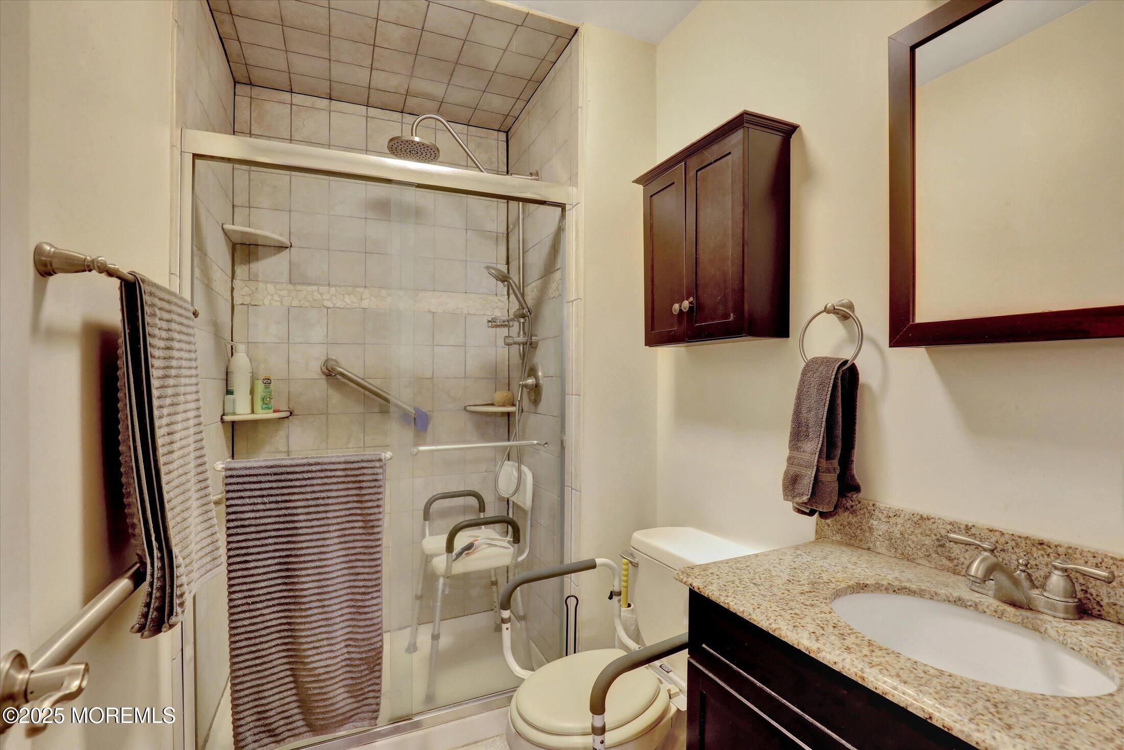 36 Long Road Freehold, NJ 07728 - Photo 19 of 27 25-Primary Bathroom