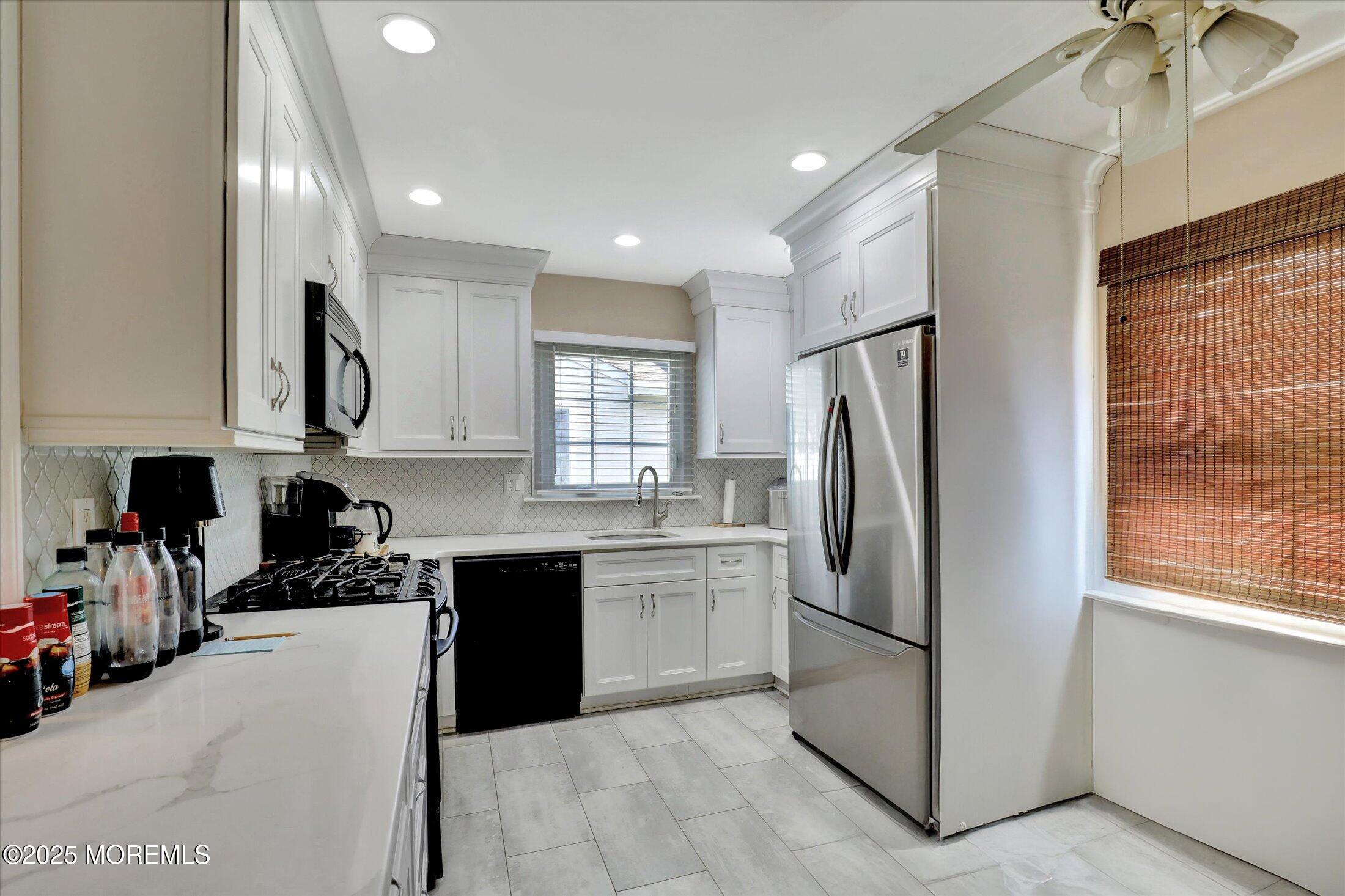 36 Long Road Freehold, NJ 07728 - Photo 5 of 27 10-Kitchen