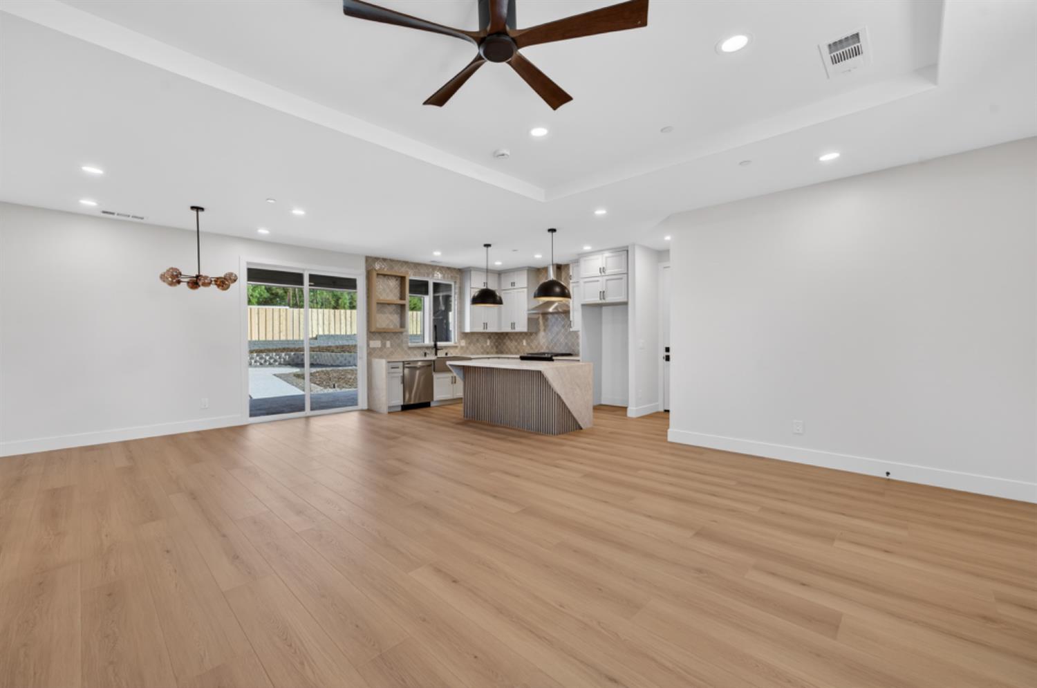 6301 Ruby Lane Paradise, CA 95969 - Photo 15 of 48