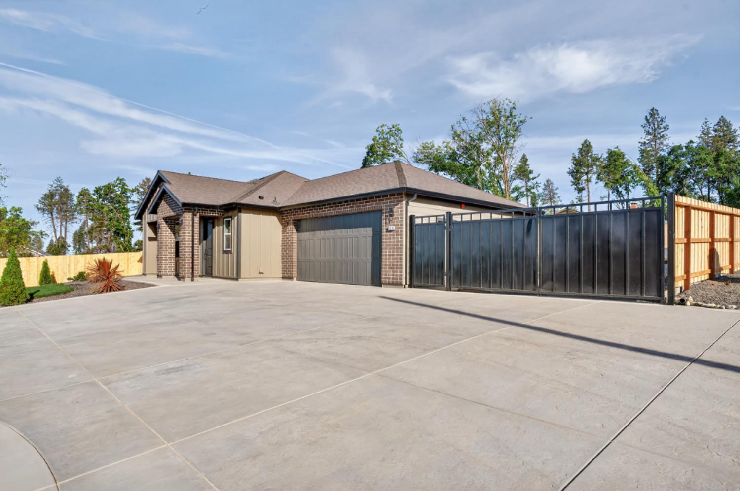 6301 Ruby Lane Paradise, CA 95969 - Photo 3 of 48