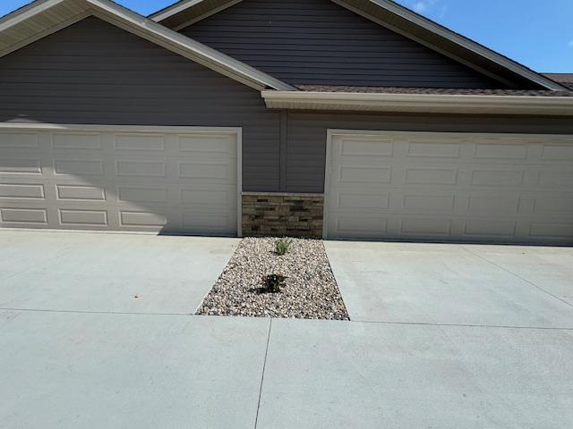 2218 Red Bird Lane Fairmont, MN 56031 - Photo 3 of 36