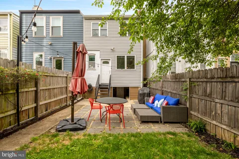 $865,000 | 618 Farragut Street Northwest, Washington, DC 20011