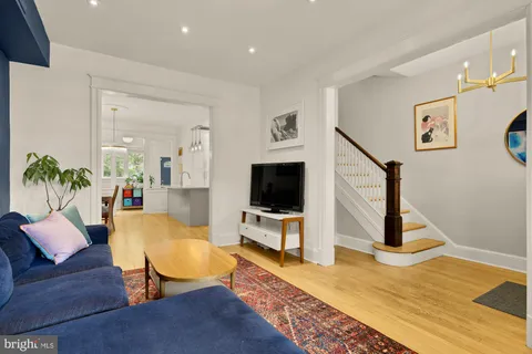 $865,000 | 618 Farragut Street Northwest, Washington, DC 20011