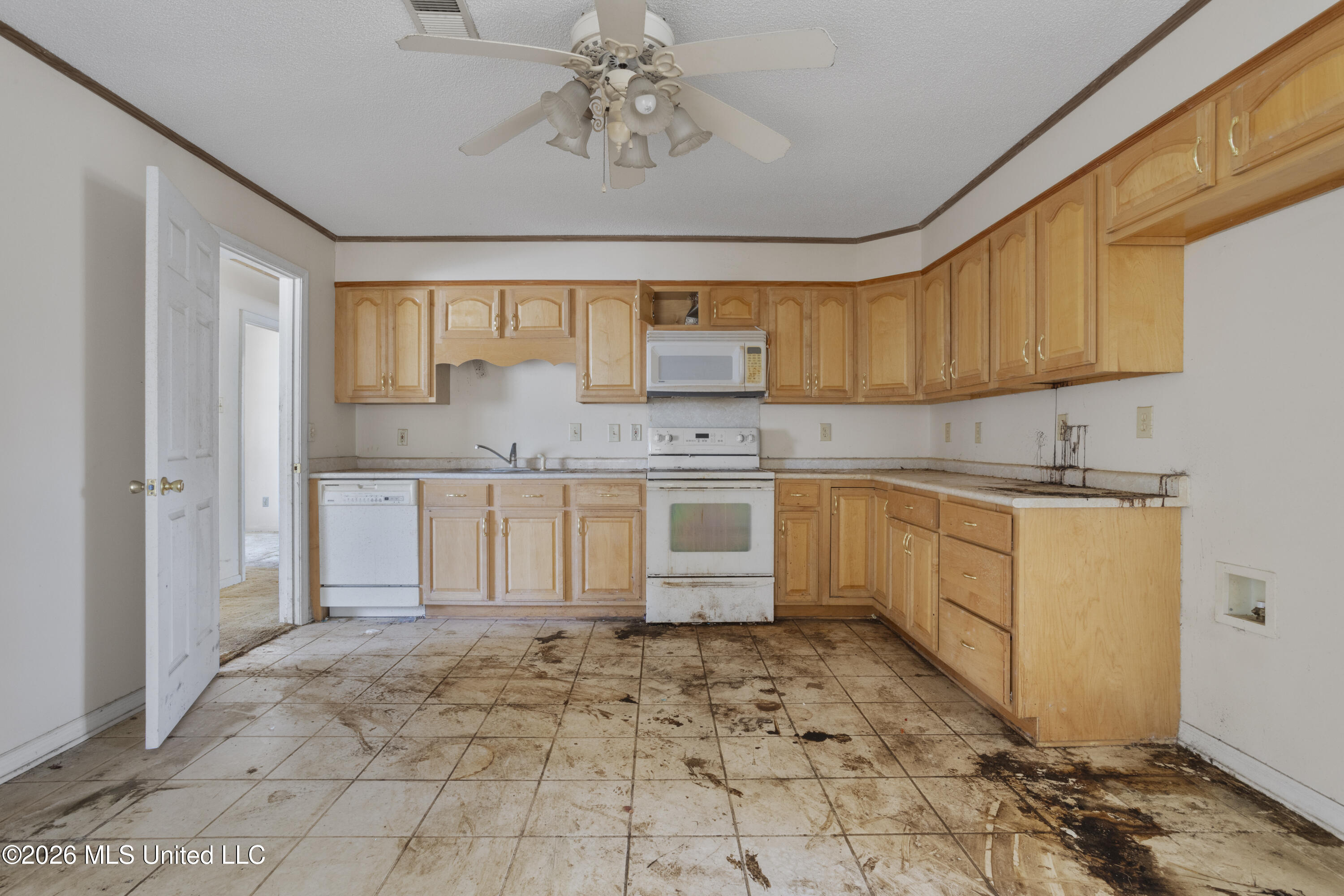 4524 Old Fort Bayou Road Ocean Springs, MS 39564 - Photo 11 of 24 0007