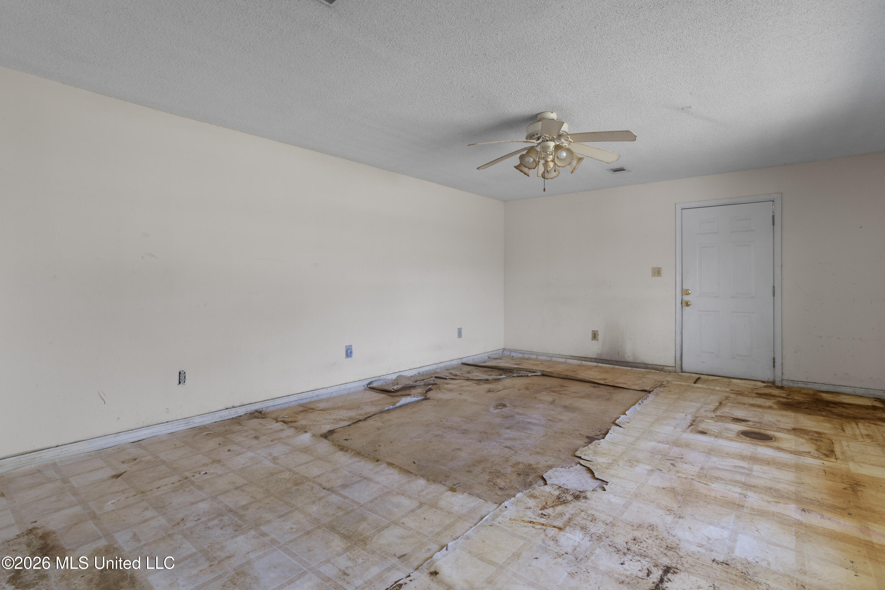 4524 Old Fort Bayou Road Ocean Springs, MS 39564 - Photo 17 of 24 0010