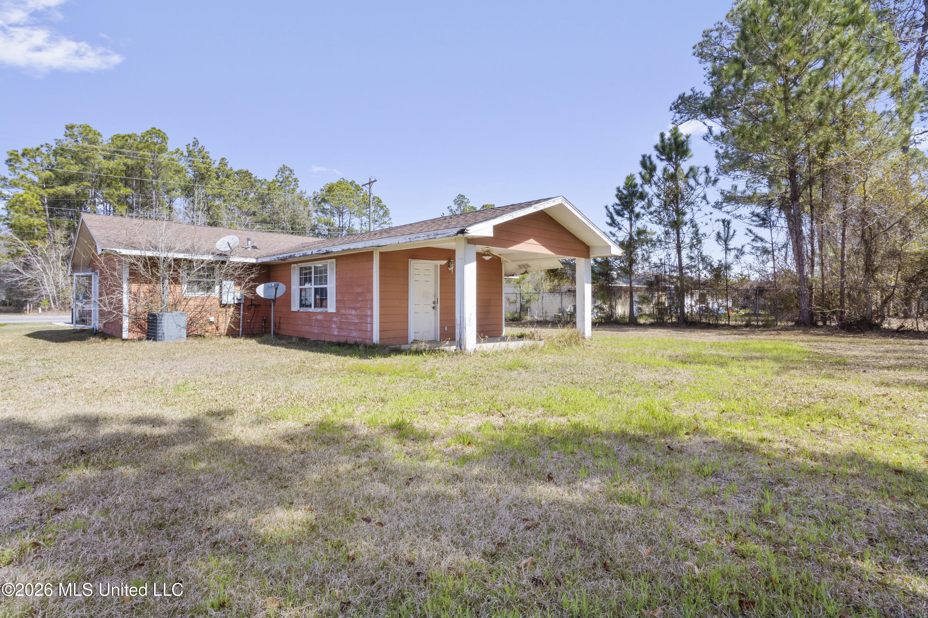 4524 Old Fort Bayou Road Ocean Springs, MS 39564 - Photo 4 of 24 0022