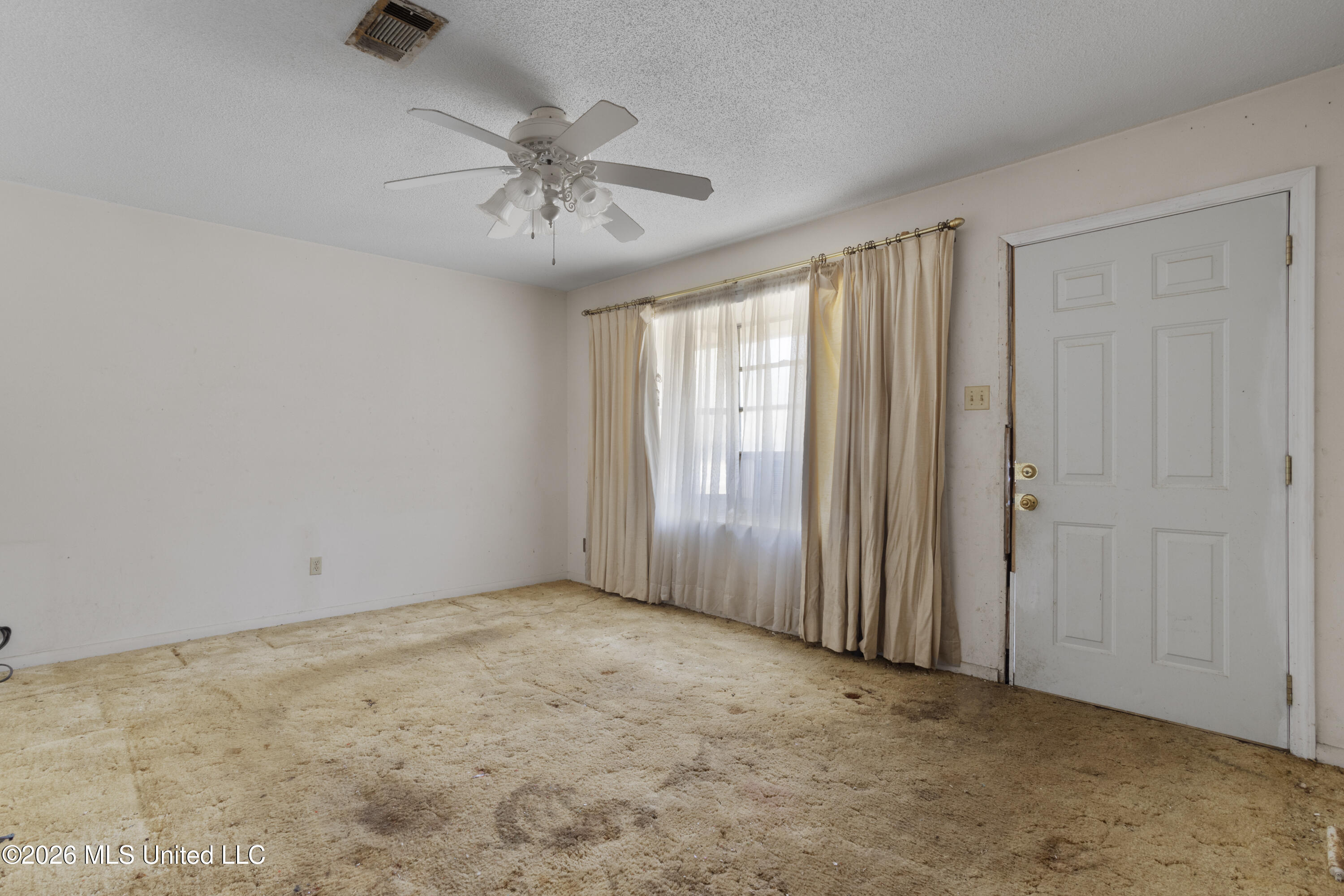 4524 Old Fort Bayou Road Ocean Springs, MS 39564 - Photo 6 of 24 0003