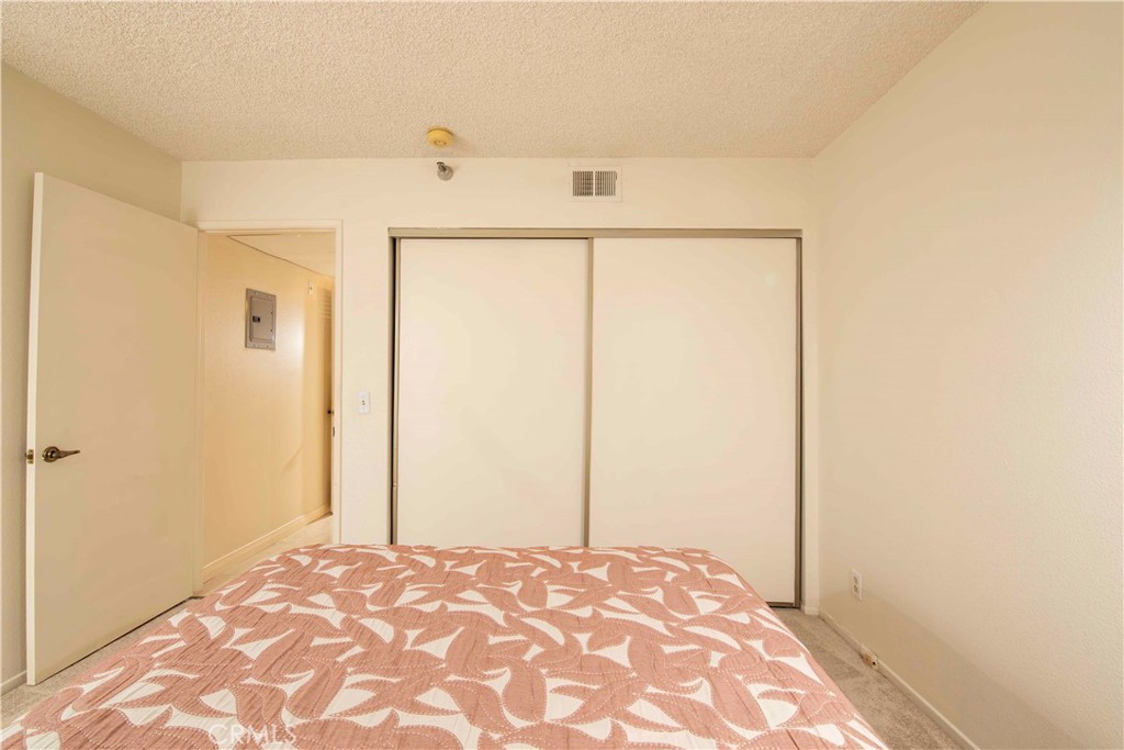 6545 Reseda Boulevard, Unit 8 Reseda, CA 91335 - Photo 16 of 24