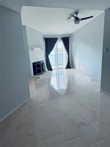 $159,000 | 18800 Egret Bay Boulevard, Unit 110, Webster, TX 77058