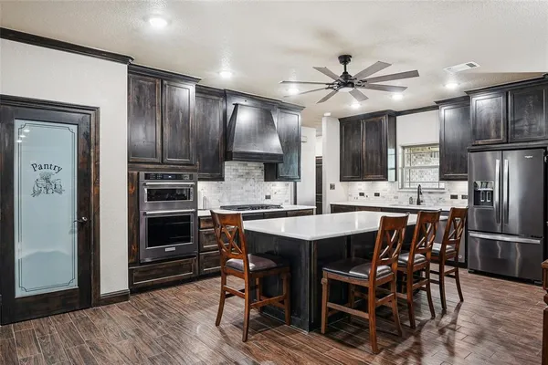 $600,000 | 820 Fleitman Drive, Muenster, TX 76252