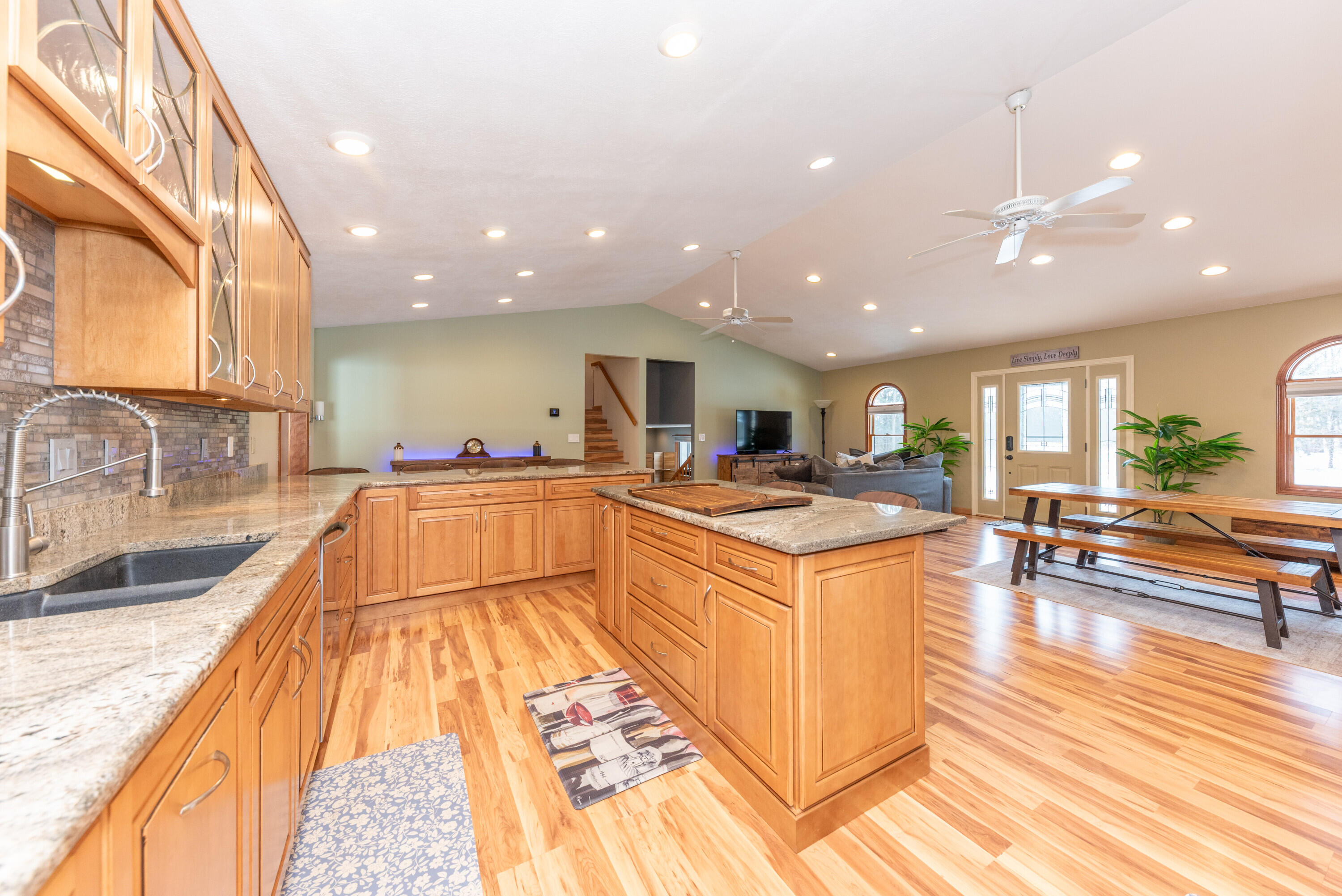 8655 Joeys Drive Pinckney, MI 48169 - Photo 14 of 66 14 Kitchen 5