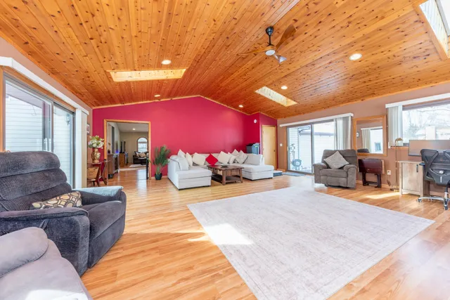 $659,000 | 8655 Joeys Drive, Pinckney, MI 48169