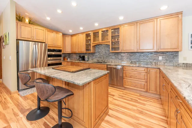 $659,000 | 8655 Joeys Drive, Pinckney, MI 48169