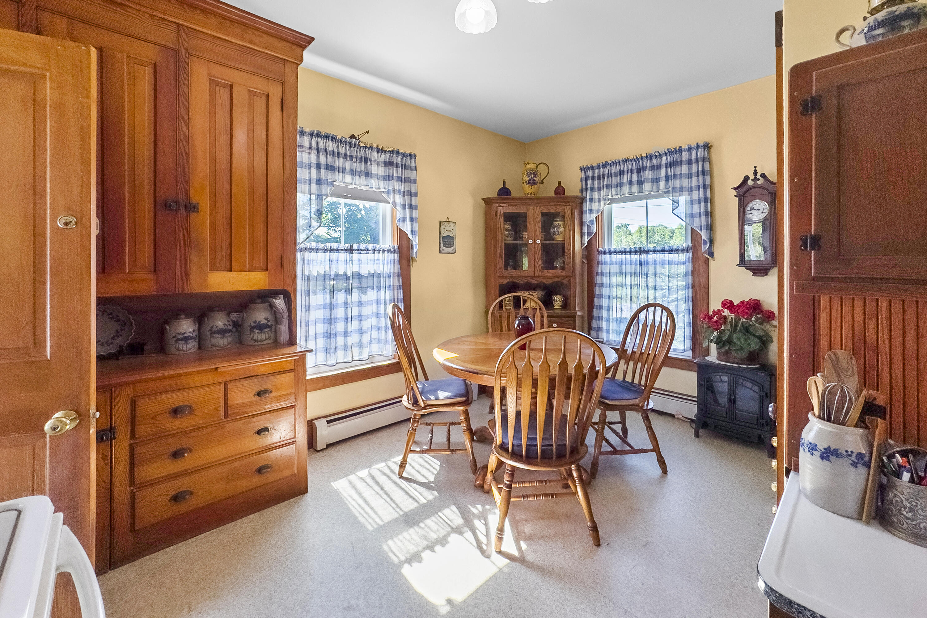 45 Maple Street Warren, ME 04864 - Photo 6 of 46 45 Maple Street, Warren