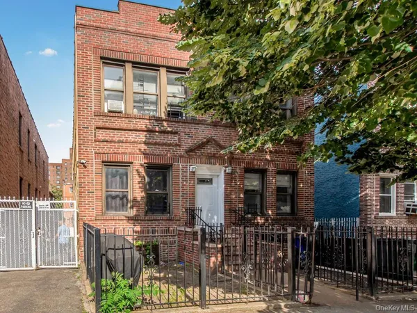 $1,325,000 | 1420 Leland Avenue | Stratton Park