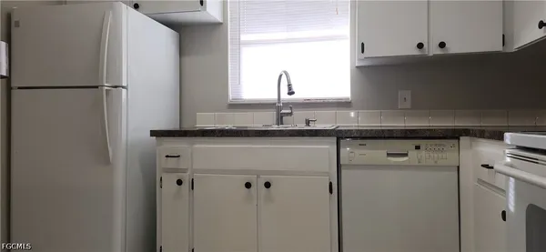 $1,200 | 3609 Southeast 9th Place, Unit 2, Cape Coral, FL 33904