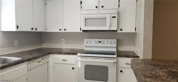 $1,200 | 3609 Southeast 9th Place, Unit 2, Cape Coral, FL 33904