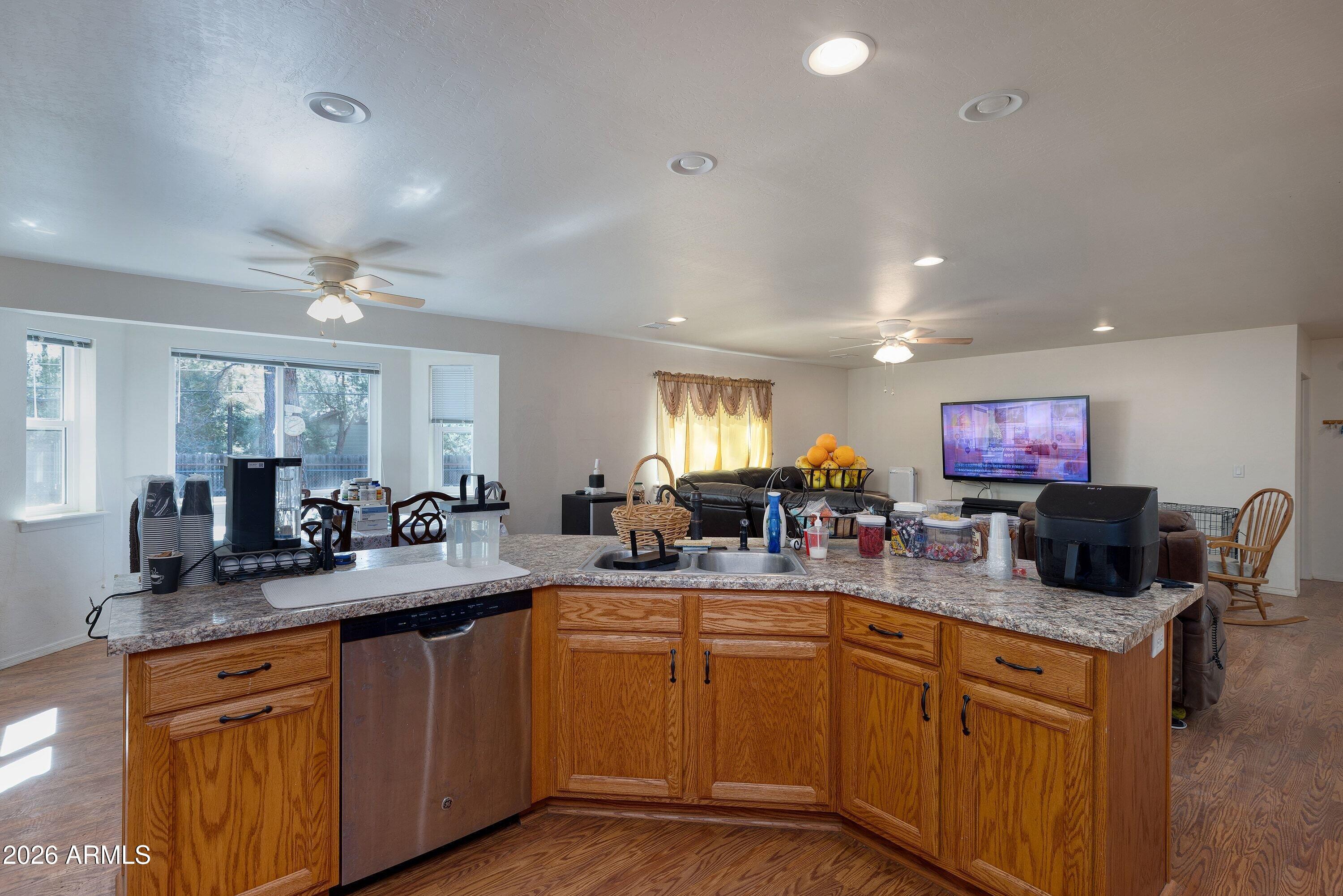 5107 Forest View Road Lakeside, AZ 85929 - Photo 3 of 30 Kitchen